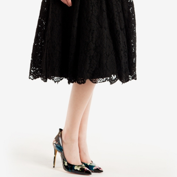🍒NWT🍒 TED BAKER BLACK LACE FULL SKIRT - Picture 5 of 15